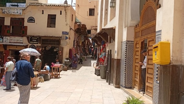 Tor der Bibliothek al-Qarawiyyin in der Medina von Fès
