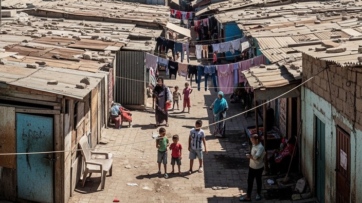 Karyan Central in den 70ern Fiktives Bilf mit Hilfe von Gemini erstellt