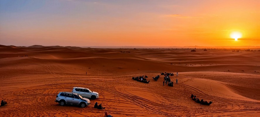 Sonnenuntergang bei Marzouga, Foto: Mustapha Laghtiri