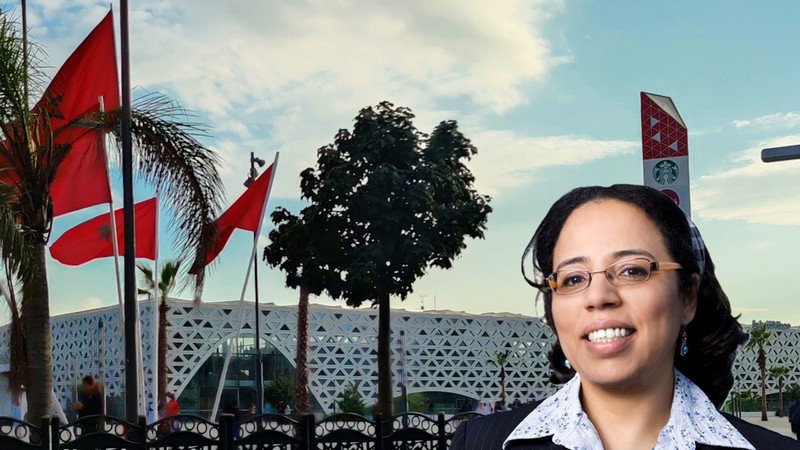 Soraya Moket, mit Kénitra im Hintergrund