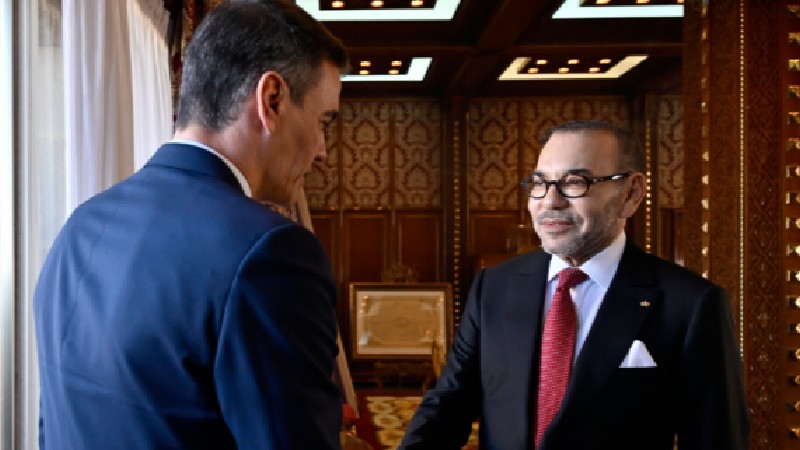Pedro Sanchez und Seine Majestät König Mohammed VI., Foto: barlamantoday.com