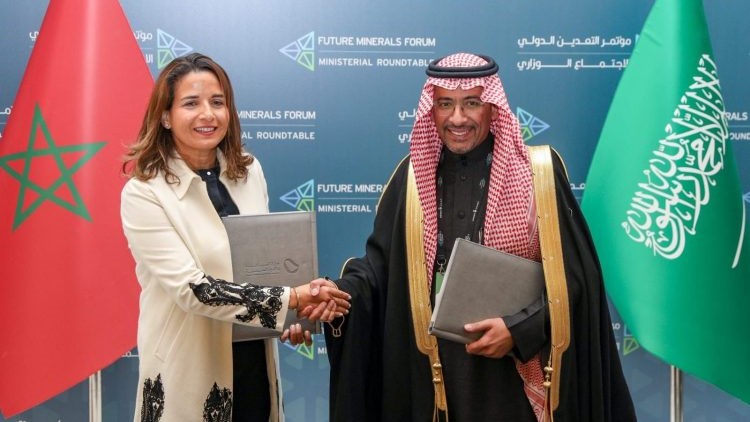 Leila Benali und Bandar bin Ibrahim Al-Khorayef, Foto: barlamantoday.com