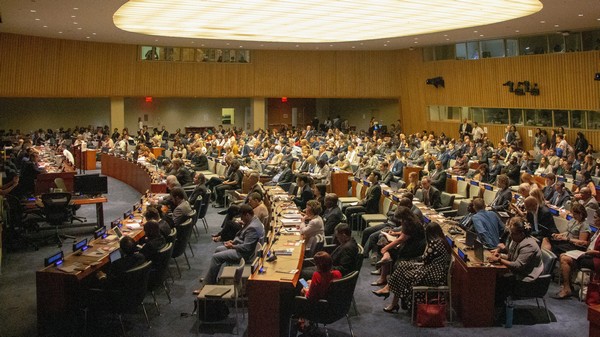 United Nations Headquarters, New York, Foto: Matthew Tenbruggencate auf unsplash